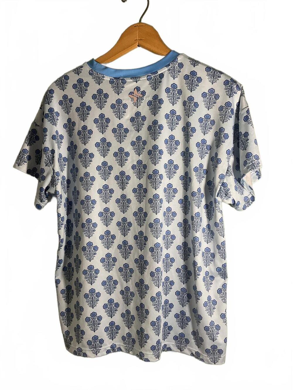 T+Nuck Sport Blue Floral Print T-Shirt Small - Picture 7 of 8
